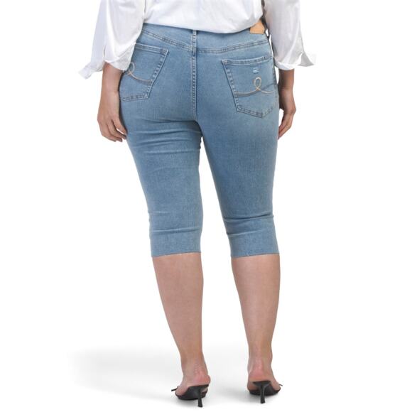 NWT SEVEN7 Women's High Rise Skinny Fit Capri Breezy Cropped Distressed Jeans - Picture 6 of 8